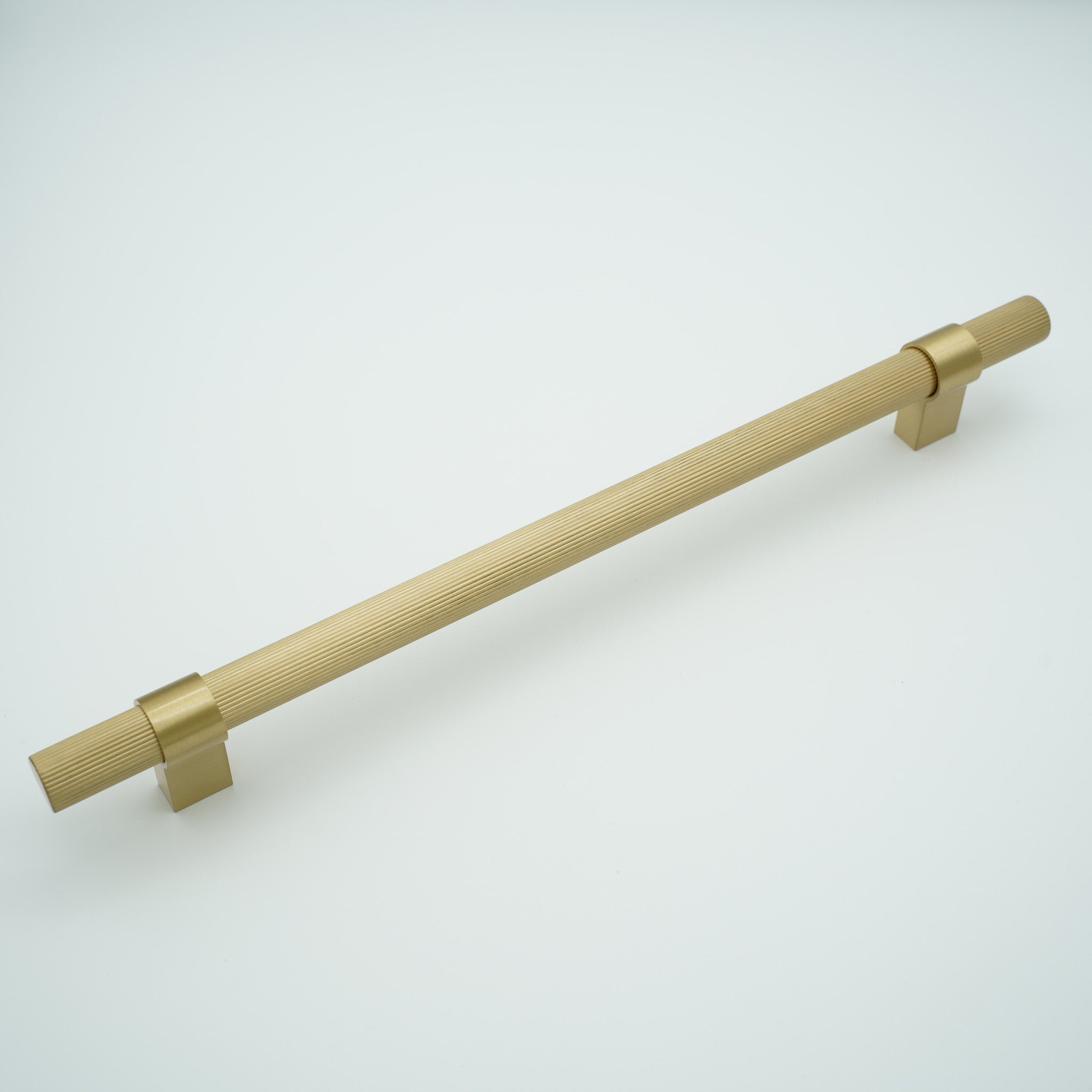 Vento Solid Brass Cabinet Handle