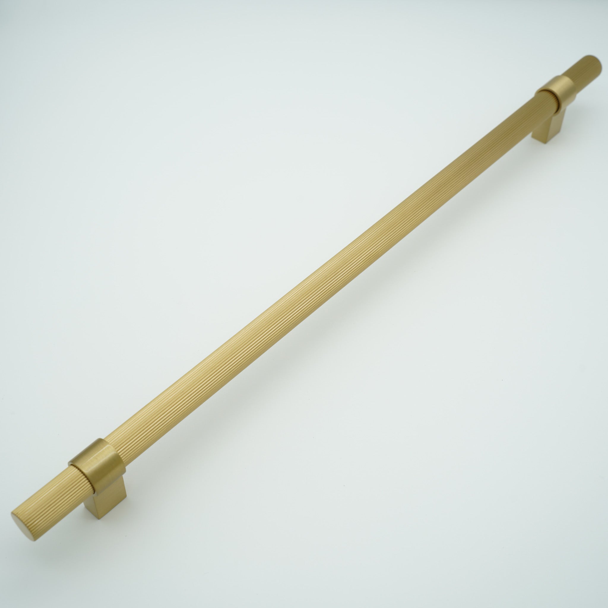 Vento Solid Brass Cabinet Handle